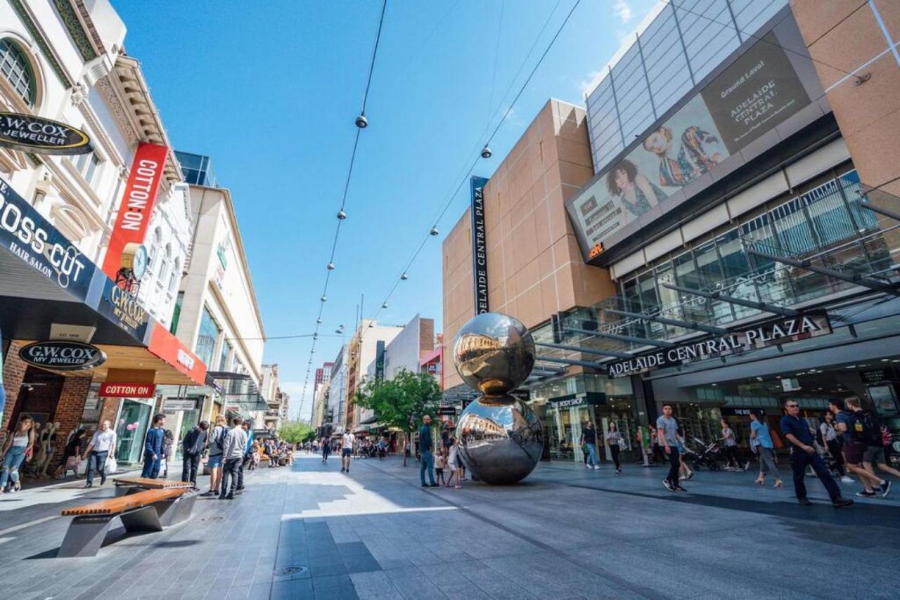 Infinity On Morphett Adelaide Apartment Exterior photo